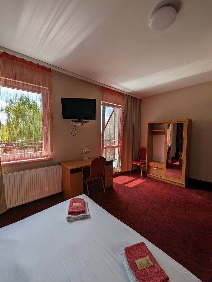 Motel Drabek Tarnowskie Góry 外观 照片