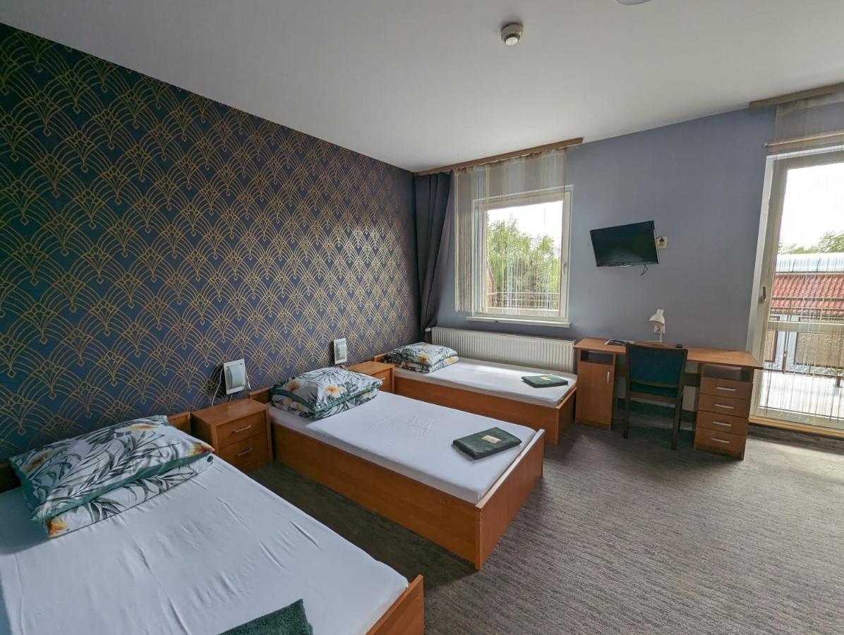 Motel Drabek Tarnowskie Góry 外观 照片