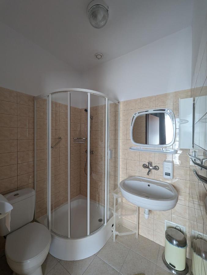 Motel Drabek Tarnowskie Góry 外观 照片