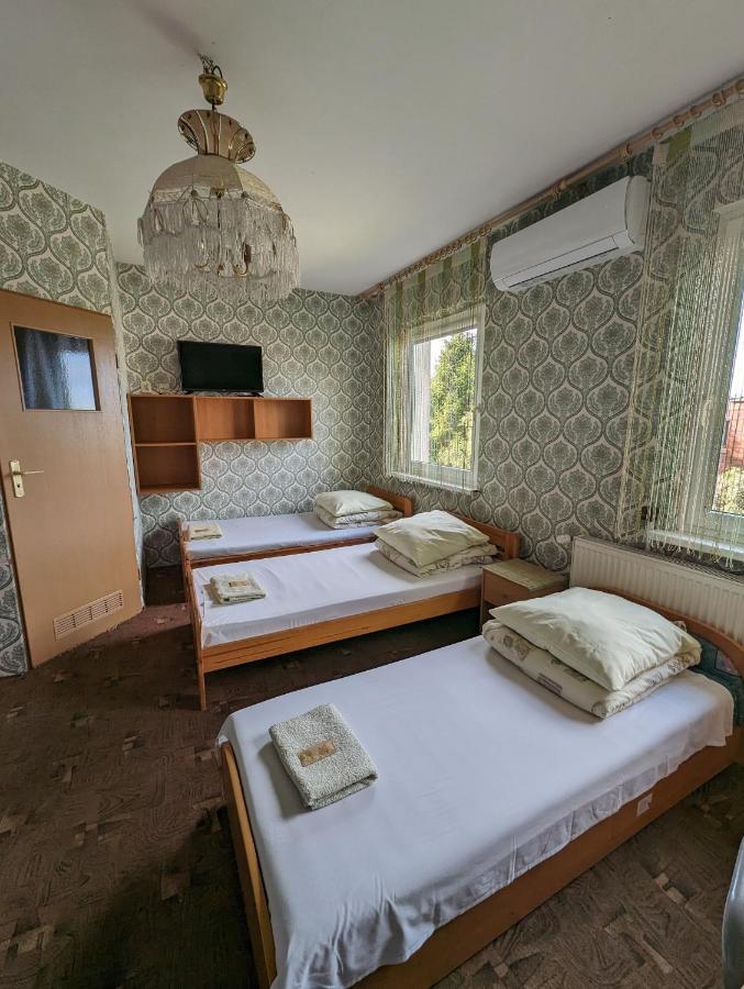 Motel Drabek Tarnowskie Góry 外观 照片