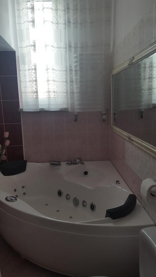 Motel Drabek Tarnowskie Góry 外观 照片